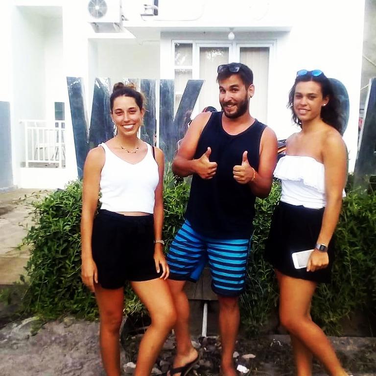 Wika Bali Beach House Jimbaran Екстериор снимка