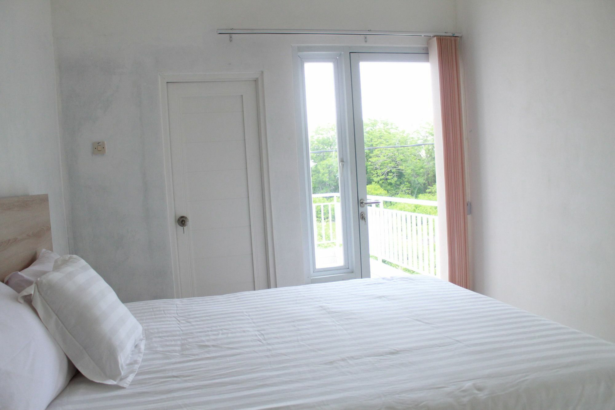 Wika Bali Beach House Jimbaran Екстериор снимка
